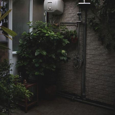 더 퍼스트 바 트리우 하노이 외부 사진
